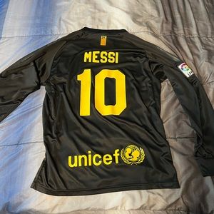 Messi long sleeve shirt